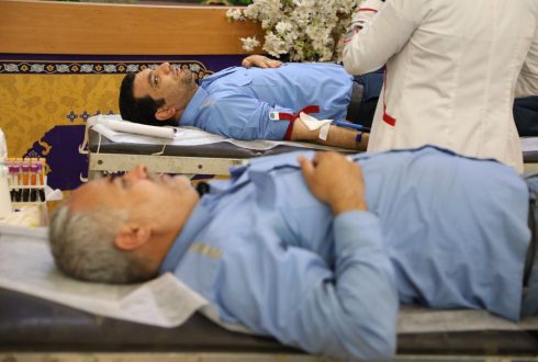 📸 گزارش تصویری حضور همکاران نیکوکار در پایگاه موقت انتقال خون مستقر در شرکت