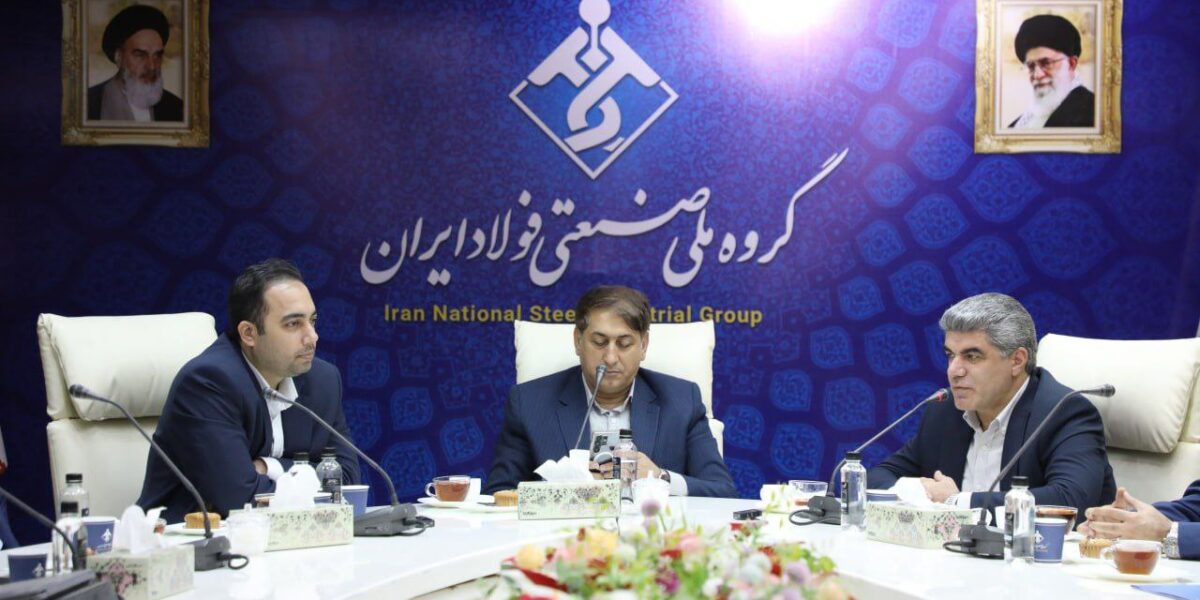 برگزاری اولین جلسه شورای معاونین با حضور دکتر اسکندری مدیرعامل جدید گروه ملی صنعتی فولاد ایران